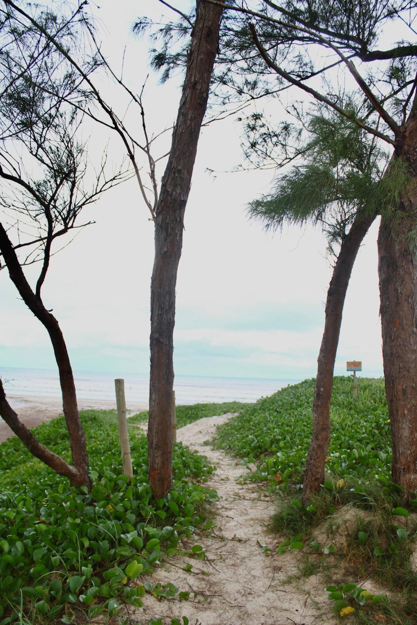 Pousada Recanto Beach House - Cabo Frio - Rj- Unamar- Cond Florestinha - 1 Min A Pe Da Praia Tamoios Buitenkant foto
